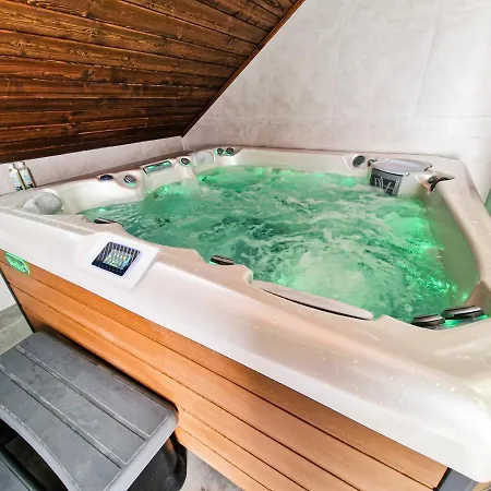 Gravelo - Jacuzzi Bartkowa-Posadowa